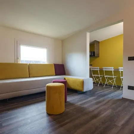 Luxury Suite-apartment Design Astra Apartamento *